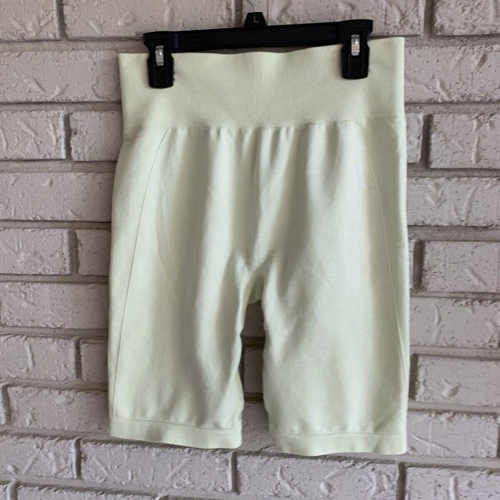 Gymshark Women’s Bike Cycle Shorts Yellow Large